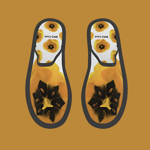 ‘Una Tulipa' Stamen Unisex Slippers