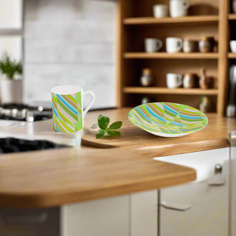 BM2-Casa 'Clover Striper' Cup & Saucer